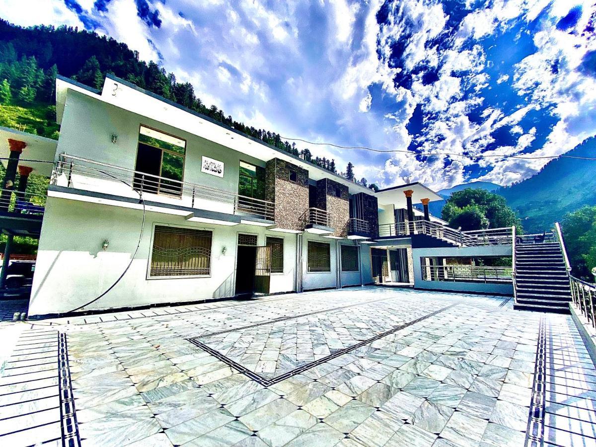 River Garden Hotel And Resort Naran Exteriör bild
